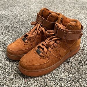 Nike Air Force 1 High Suede